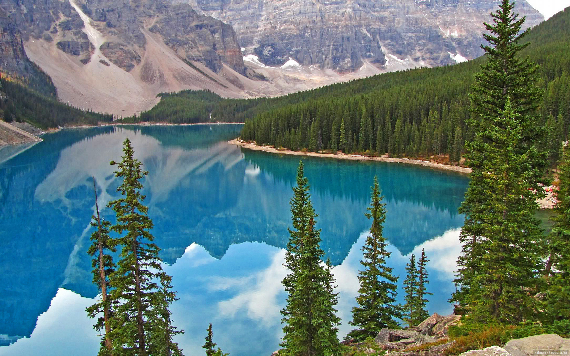 爱游戏体育APP下载-球队大将轮番出击，进攻手段多样出色，球队大名单